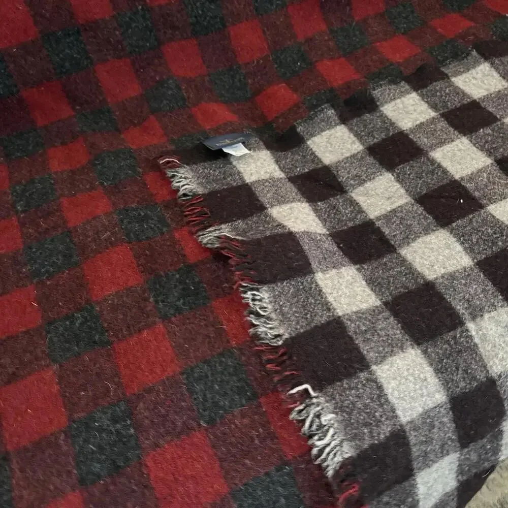 Pendleton Wool Buffalo Plaid Throw Blanket 45x56 Red Black Reversible Fringe EUC